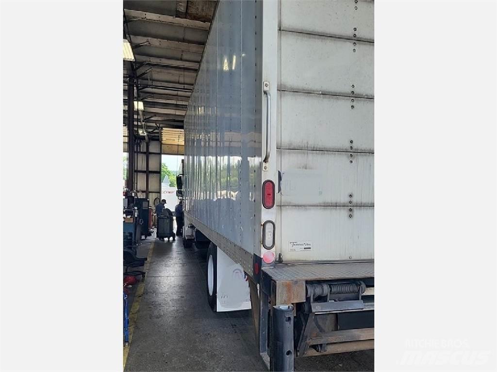 Freightliner M2 ボックスボディー、ウイング、箱車