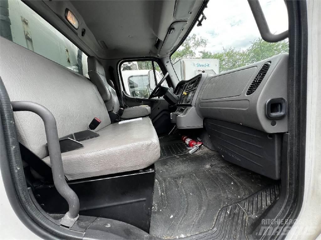 Freightliner M2-106 ボックスボディー、ウイング、箱車