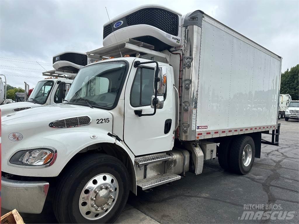 Freightliner M2 106 冷凍冷蔵車