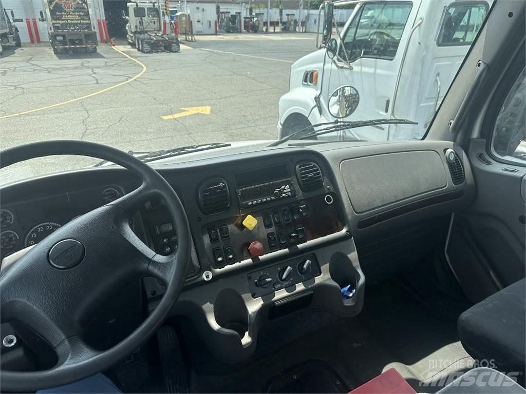 Freightliner M2 106 中古トラクターヘッド | トレーラーヘッド