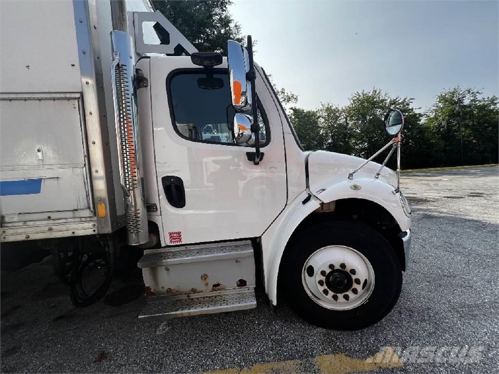 Freightliner M2-106 ボックスボディー、ウイング、箱車