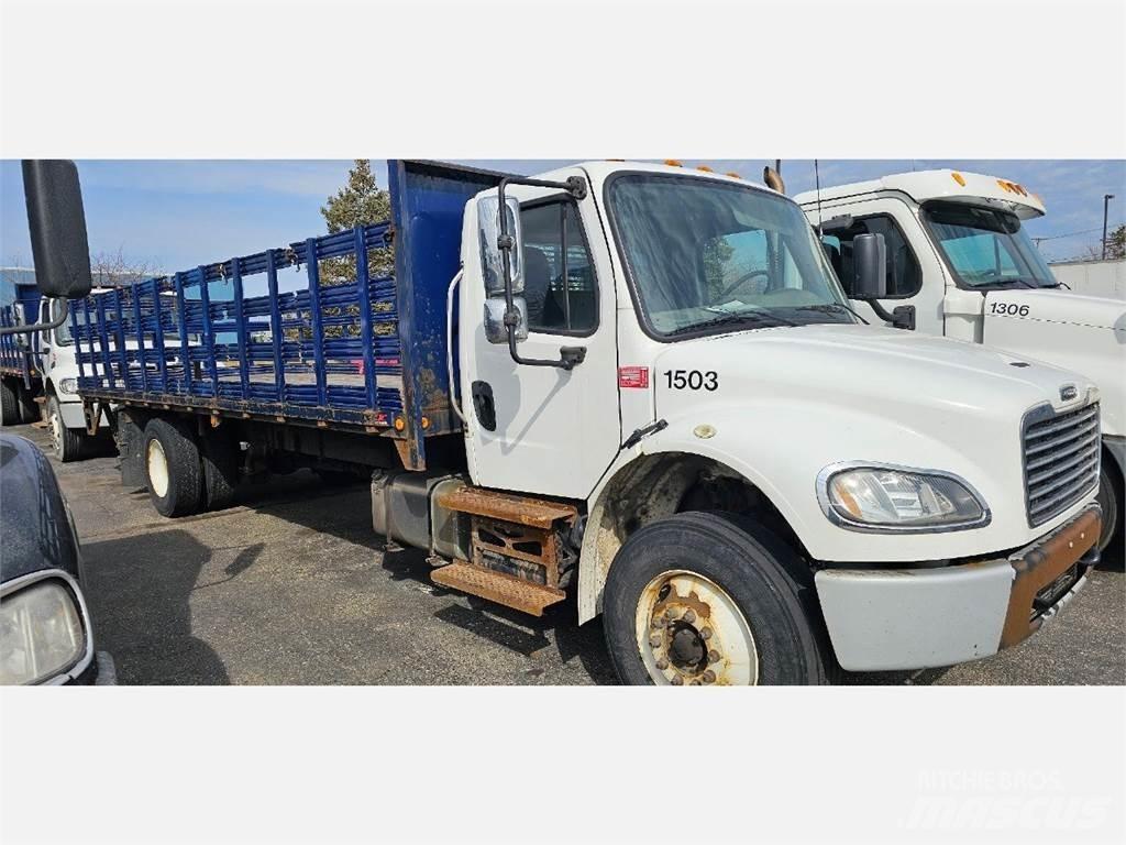 Freightliner M2 106 平ボディー