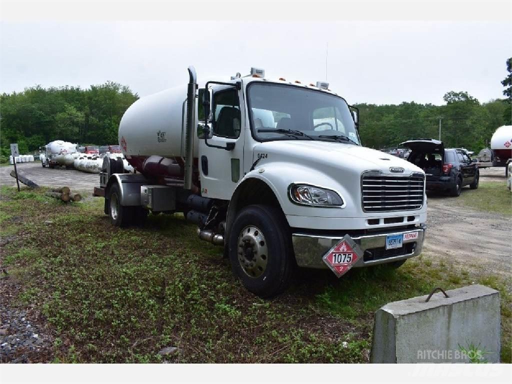 Freightliner M2-106 その他トラック