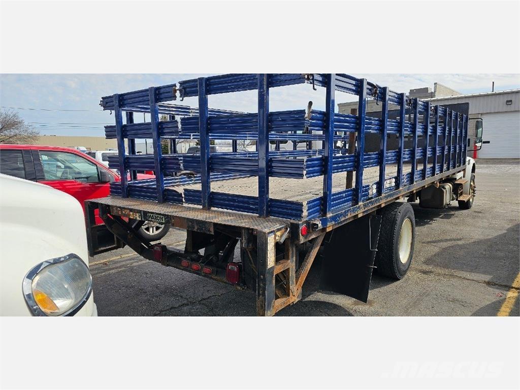 Freightliner M2 106 平ボディー