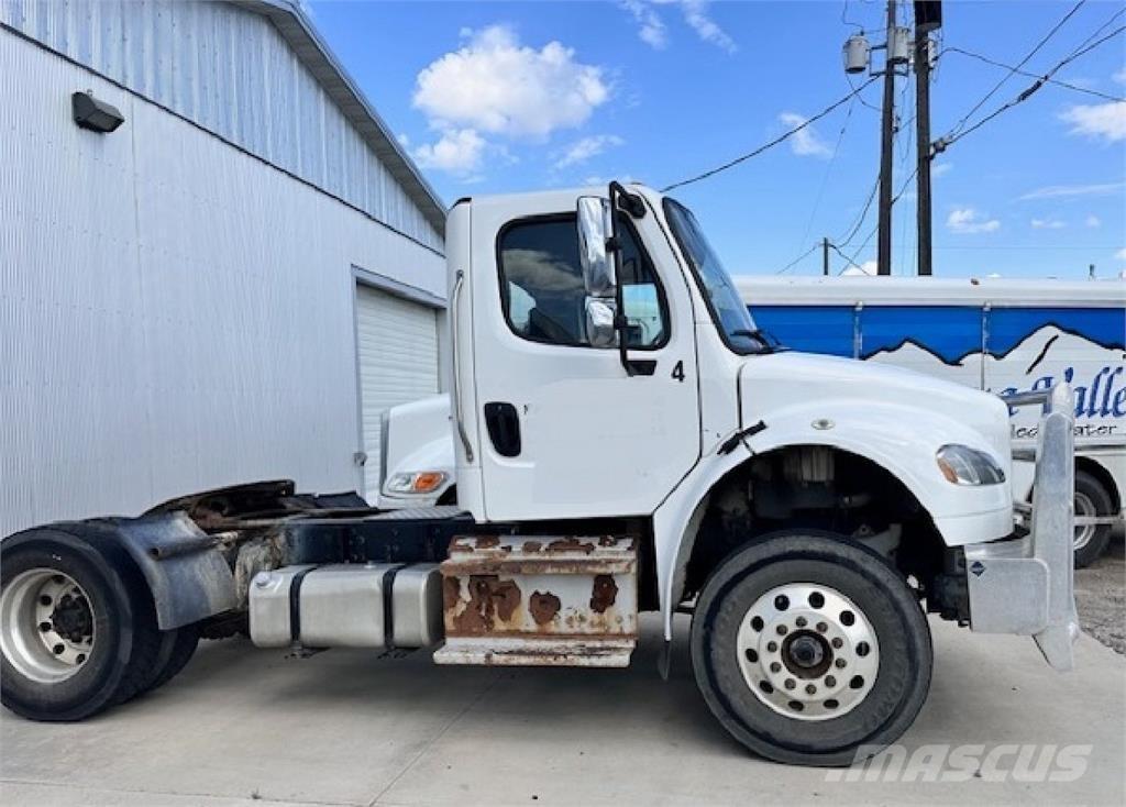 Freightliner M2 106 中古トラクターヘッド | トレーラーヘッド