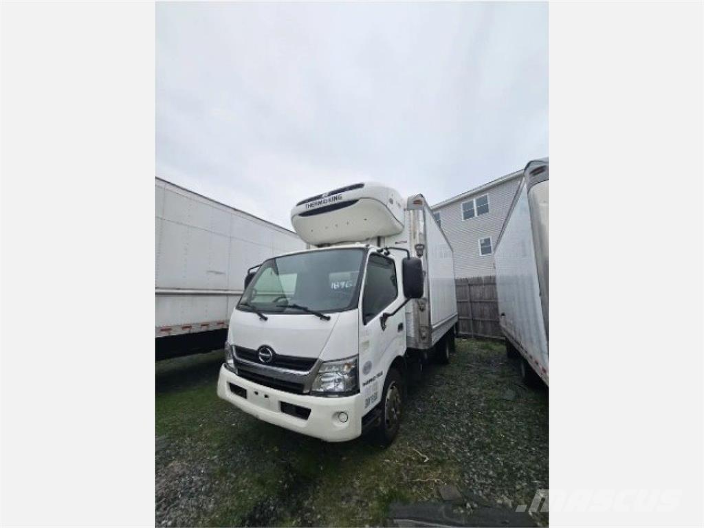 Hino 195 冷凍冷蔵車