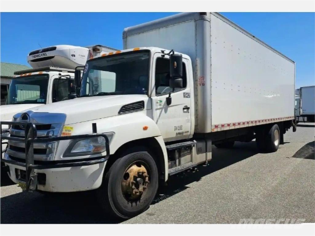 Hino 268 ボックスボディー、ウイング、箱車