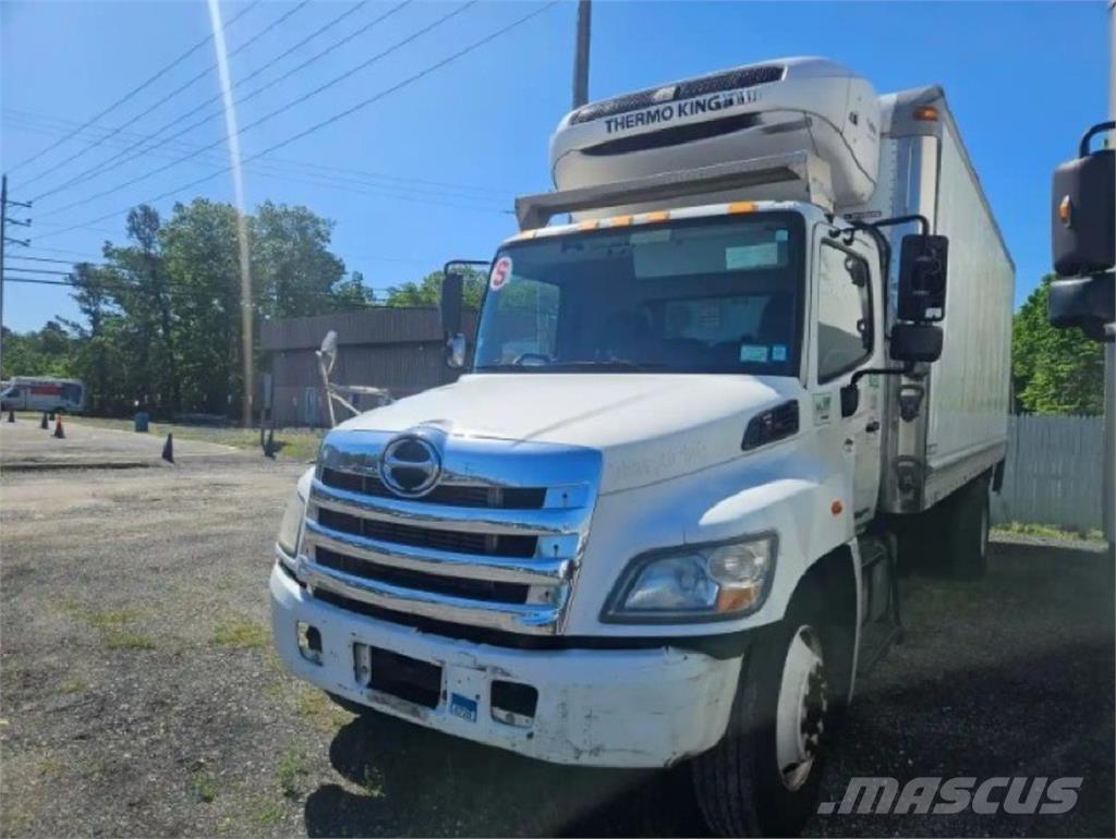 Hino 268 冷凍冷蔵車