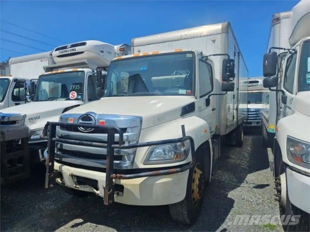 Hino 268 ボックスボディー、ウイング、箱車