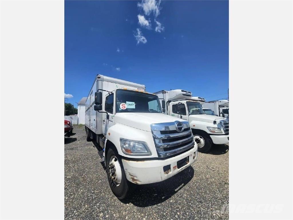 Hino 268 ボックスボディー、ウイング、箱車