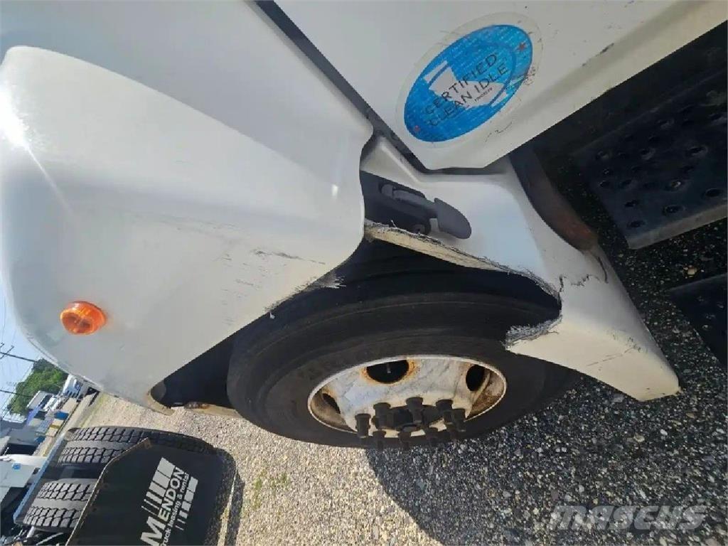 Hino 268 ボックスボディー、ウイング、箱車