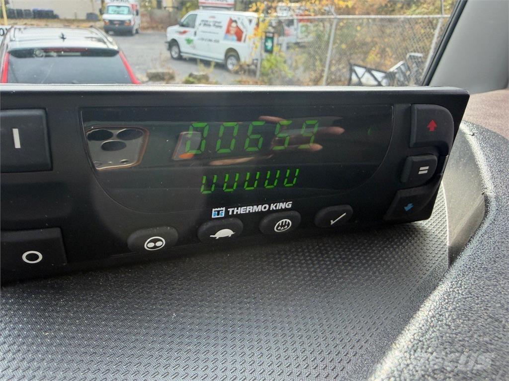 Hino L6 冷凍冷蔵車