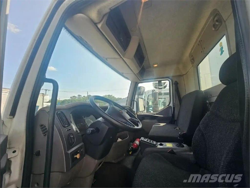 Kenworth K370 ボックスボディー、ウイング、箱車