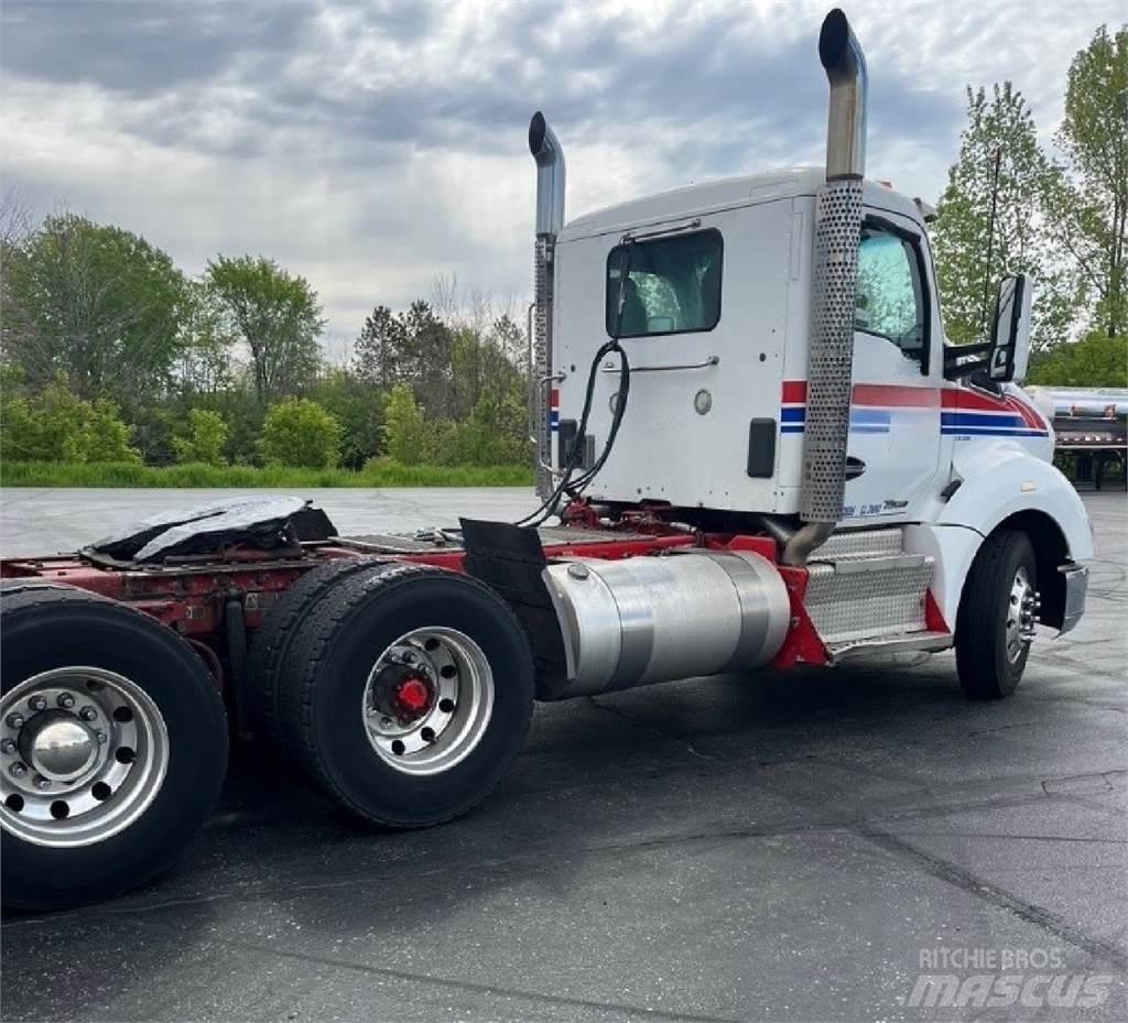 Kenworth T680 中古トラクターヘッド | トレーラーヘッド