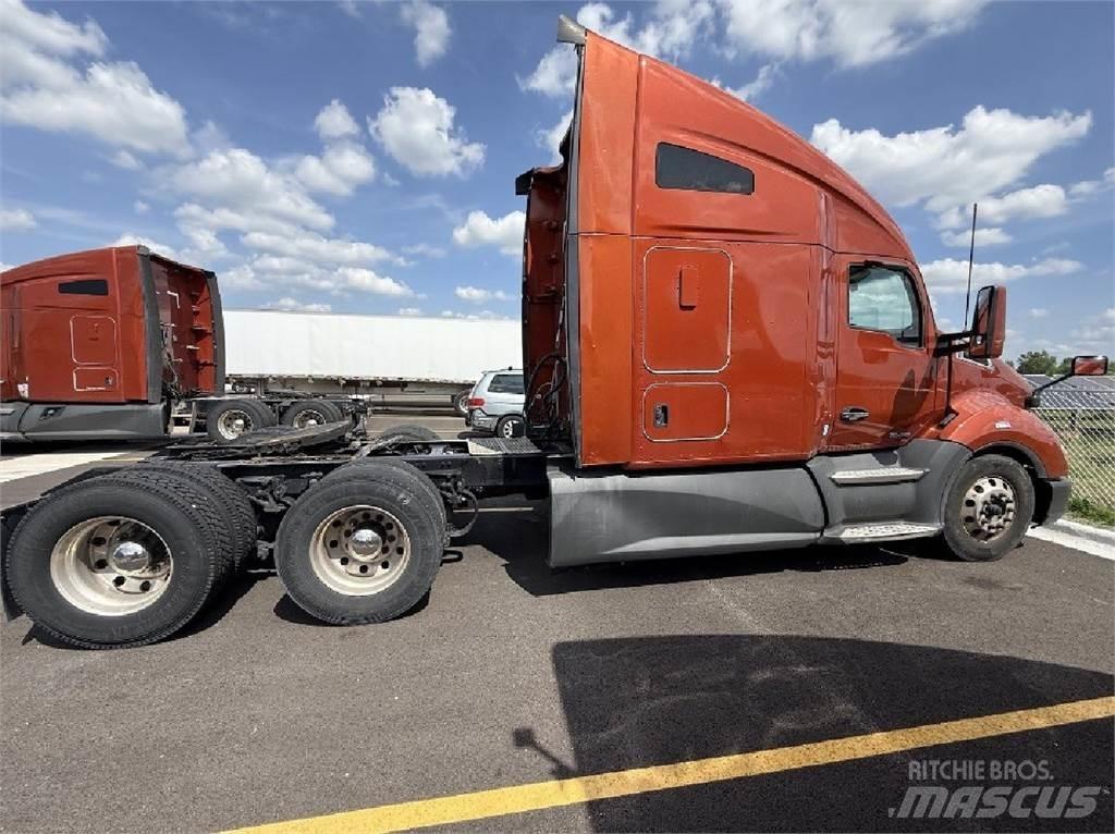 Kenworth T680 中古トラクターヘッド | トレーラーヘッド