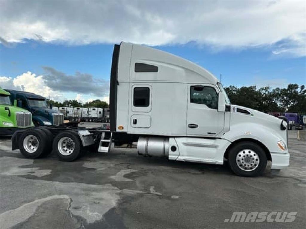 Kenworth T680 中古トラクターヘッド | トレーラーヘッド