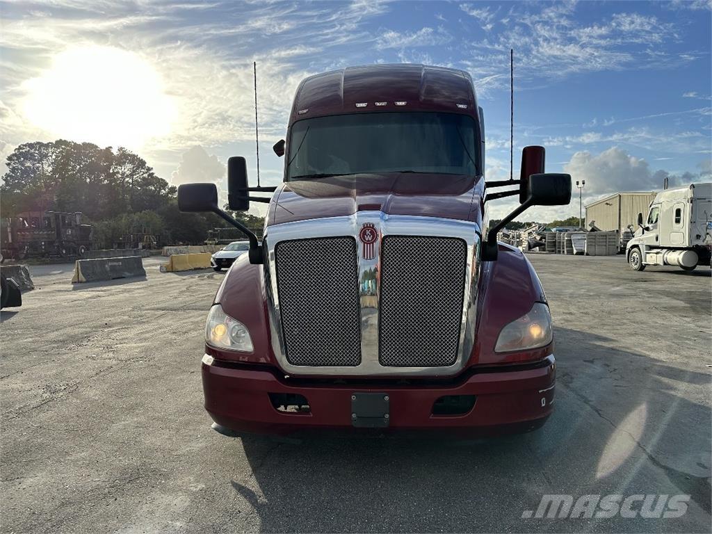 Kenworth T680 中古トラクターヘッド | トレーラーヘッド