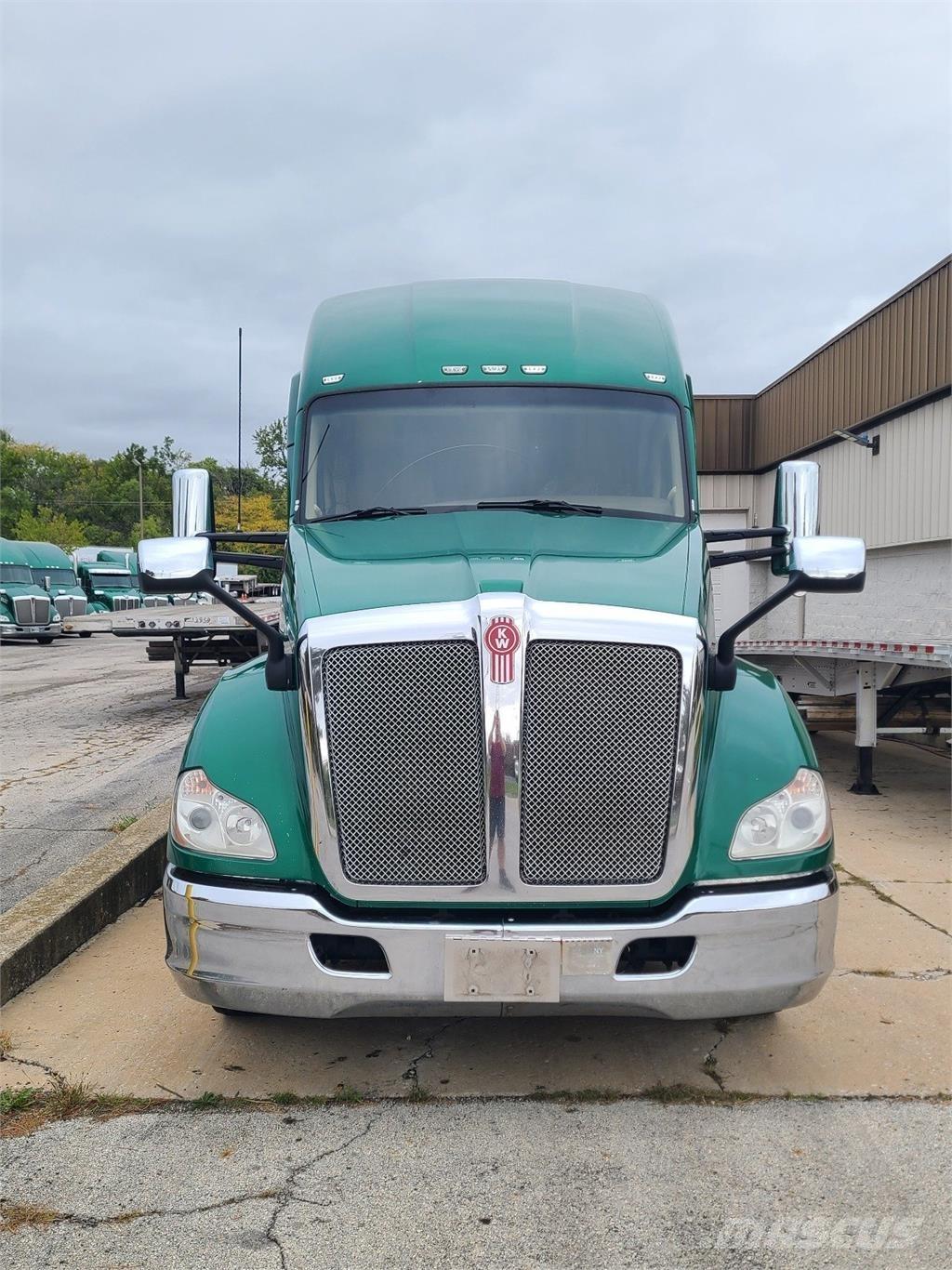 Kenworth T680 中古トラクターヘッド | トレーラーヘッド
