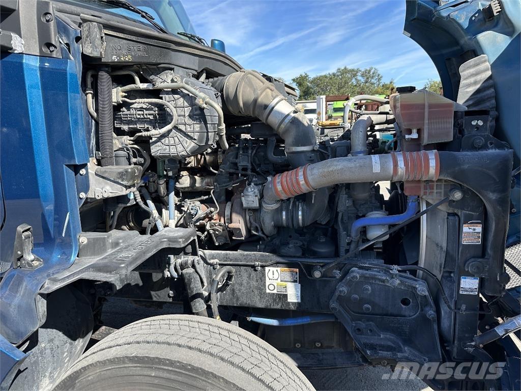 Kenworth T680 中古トラクターヘッド | トレーラーヘッド