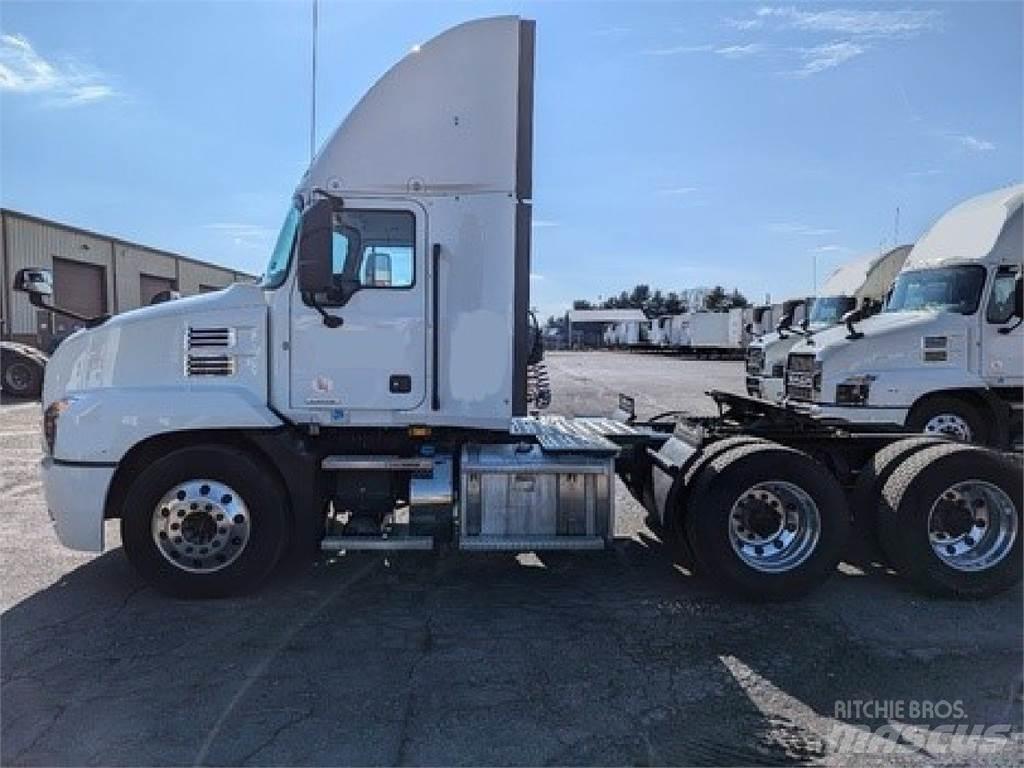 Mack AN64T 中古トラクターヘッド | トレーラーヘッド