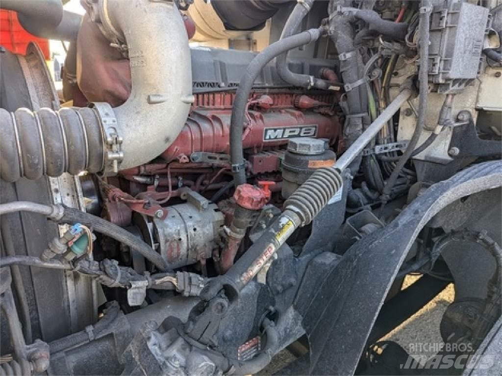 Mack AN64T 中古トラクターヘッド | トレーラーヘッド