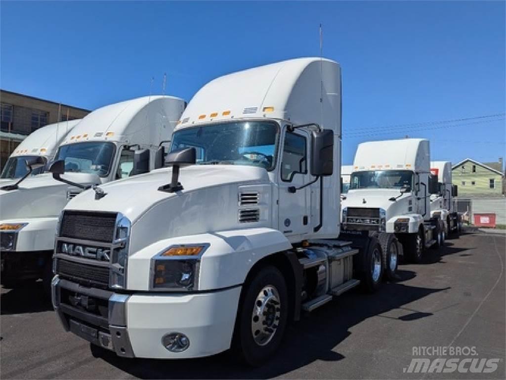 Mack AN64T 中古トラクターヘッド | トレーラーヘッド