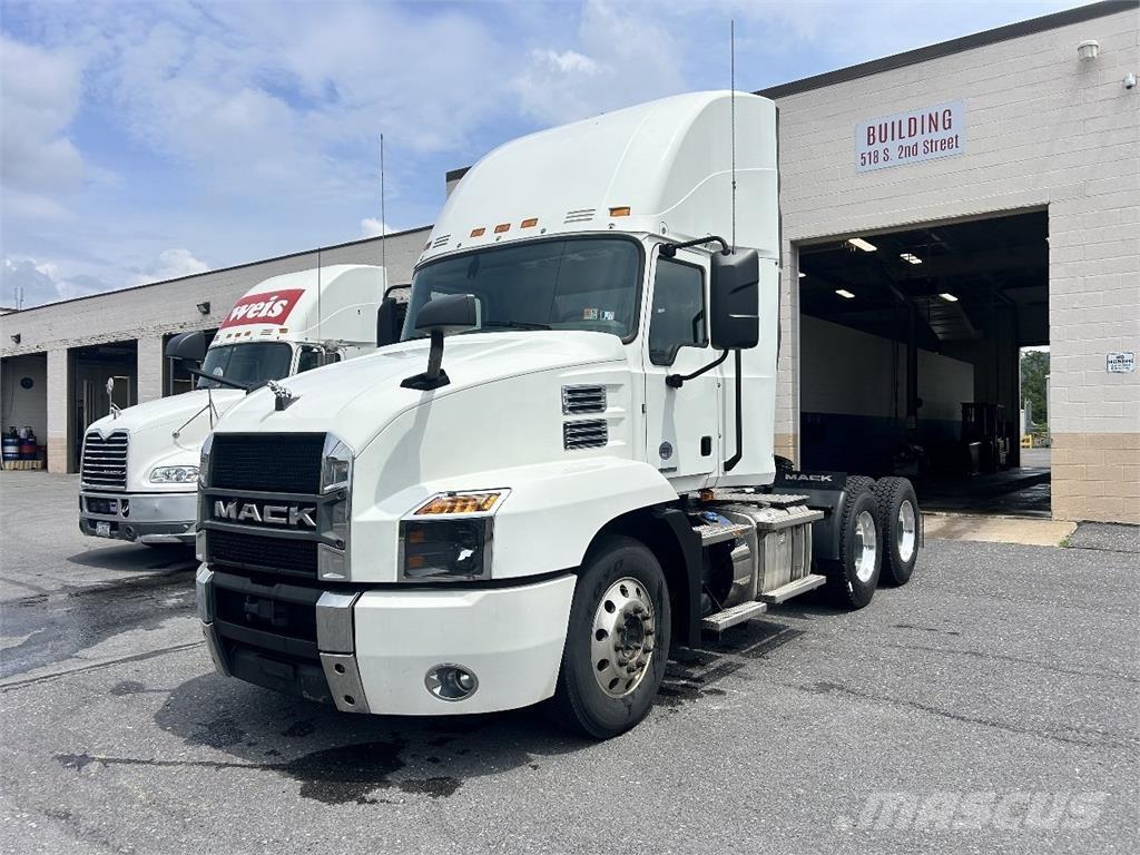 Mack AN64T 中古トラクターヘッド | トレーラーヘッド