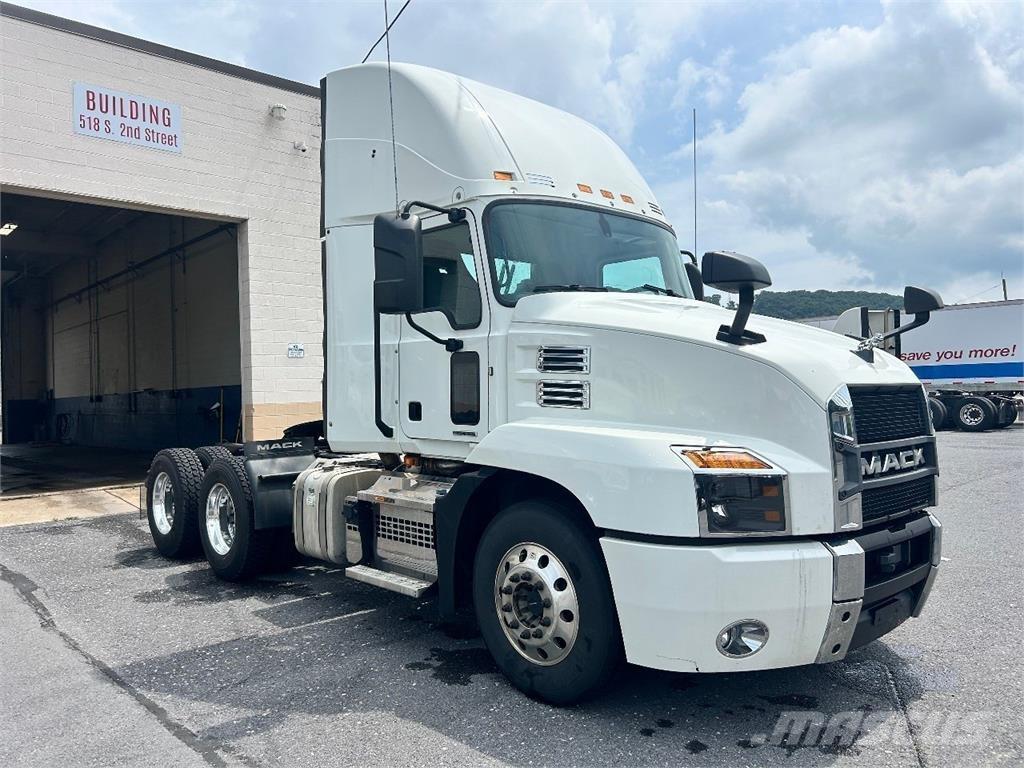 Mack AN64T 中古トラクターヘッド | トレーラーヘッド