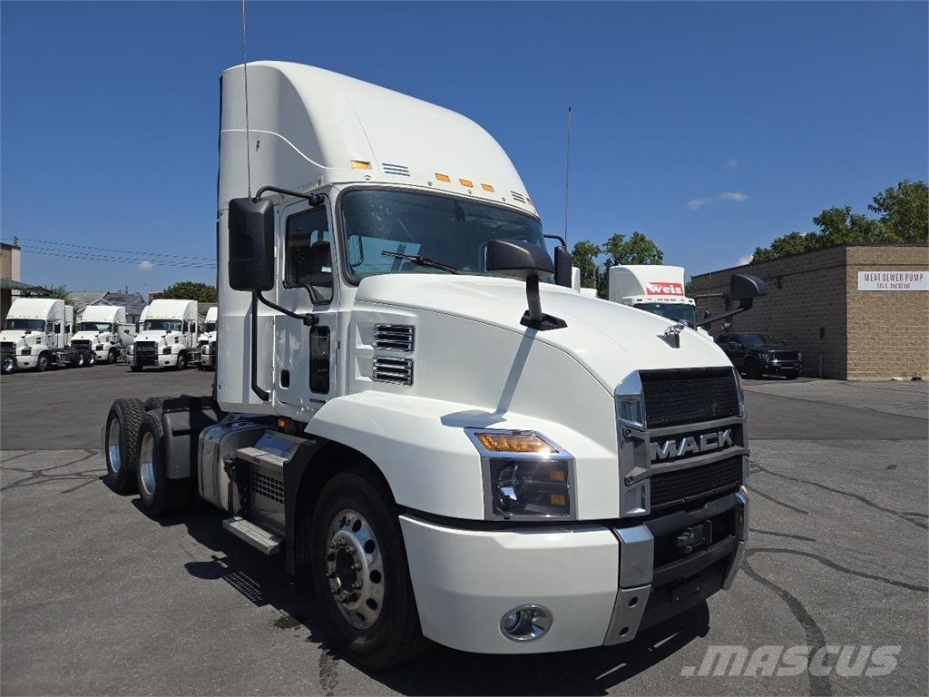 Mack AN64T 中古トラクターヘッド | トレーラーヘッド