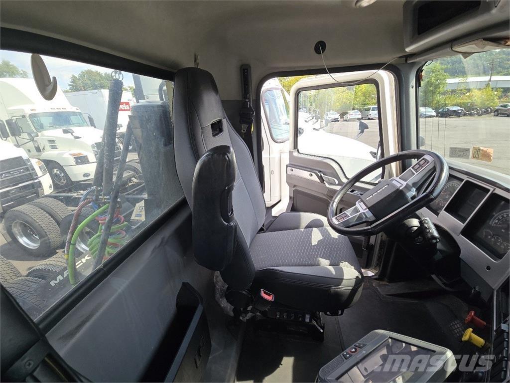 Mack AN64T 中古トラクターヘッド | トレーラーヘッド