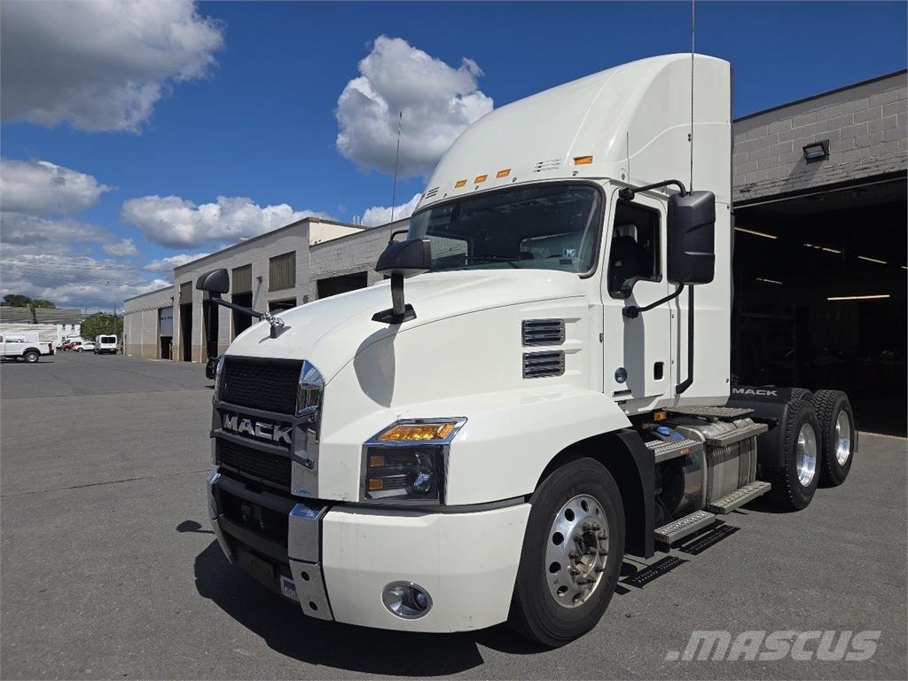 Mack AN64T 中古トラクターヘッド | トレーラーヘッド