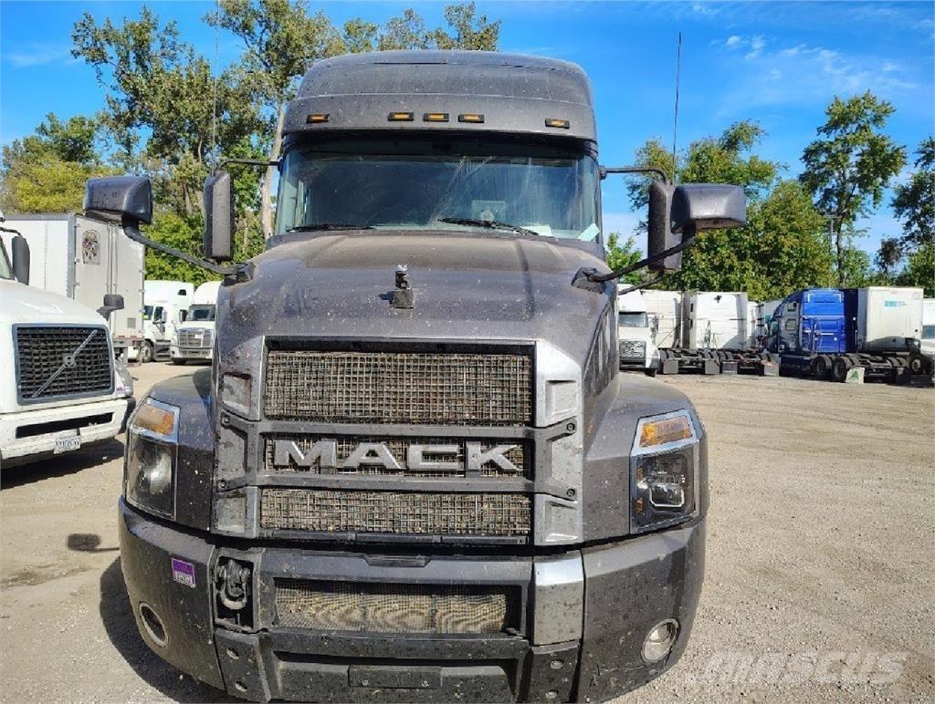 Mack Anthem 64T 中古トラクターヘッド | トレーラーヘッド