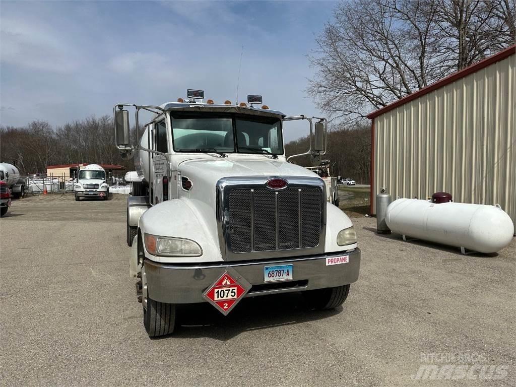 Peterbilt 335 その他トラック