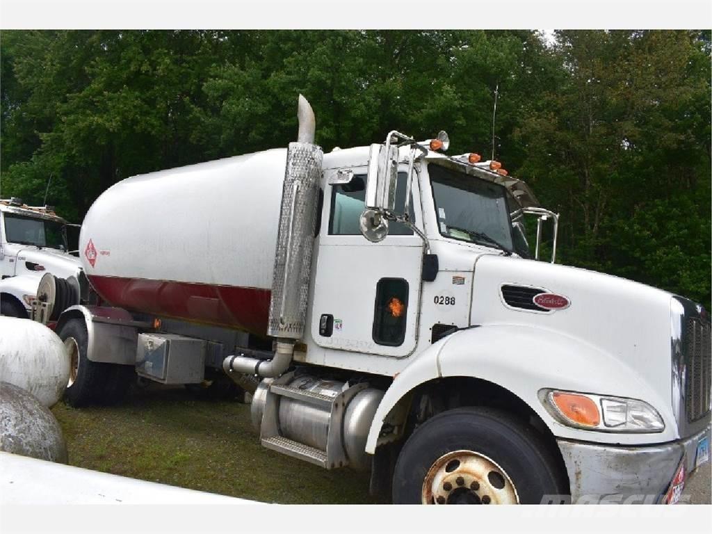 Peterbilt 335 その他トラック