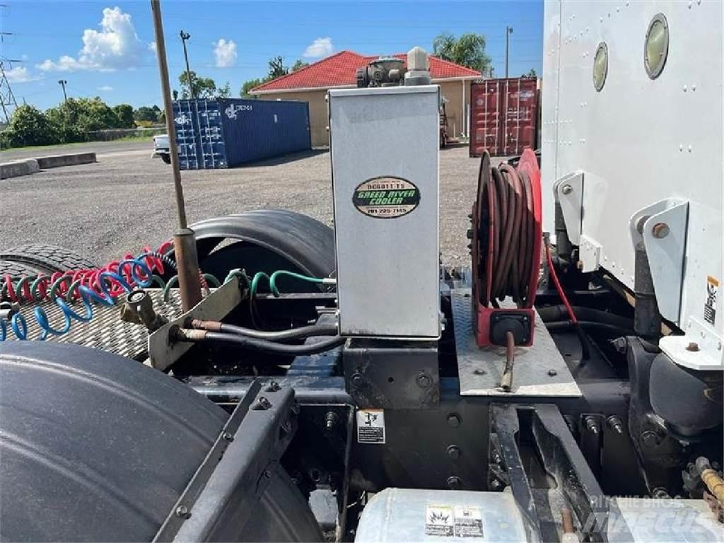 Peterbilt 389 中古トラクターヘッド | トレーラーヘッド