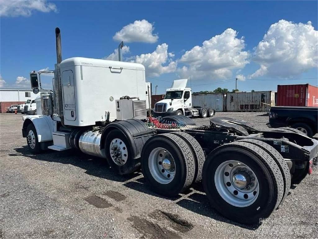 Peterbilt 389 中古トラクターヘッド | トレーラーヘッド