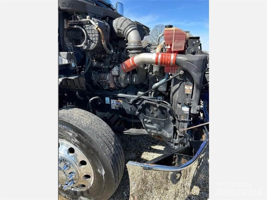 Peterbilt 579 中古トラクターヘッド | トレーラーヘッド