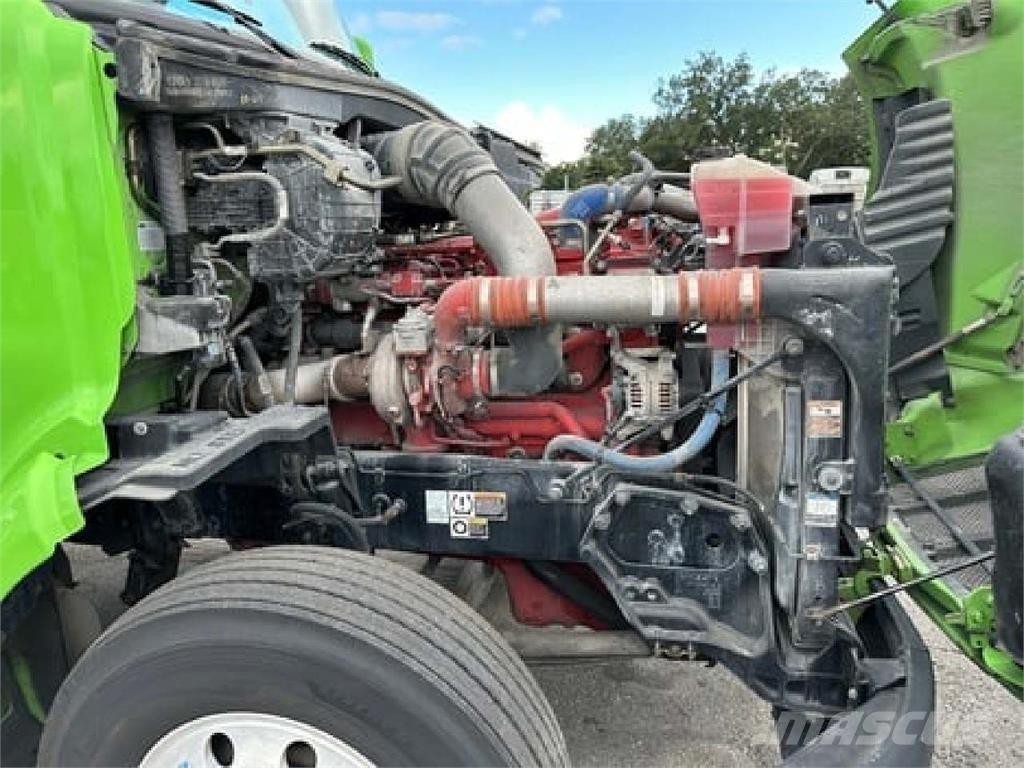 Peterbilt 579 中古トラクターヘッド | トレーラーヘッド
