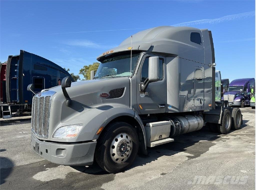 Peterbilt 579 中古トラクターヘッド | トレーラーヘッド