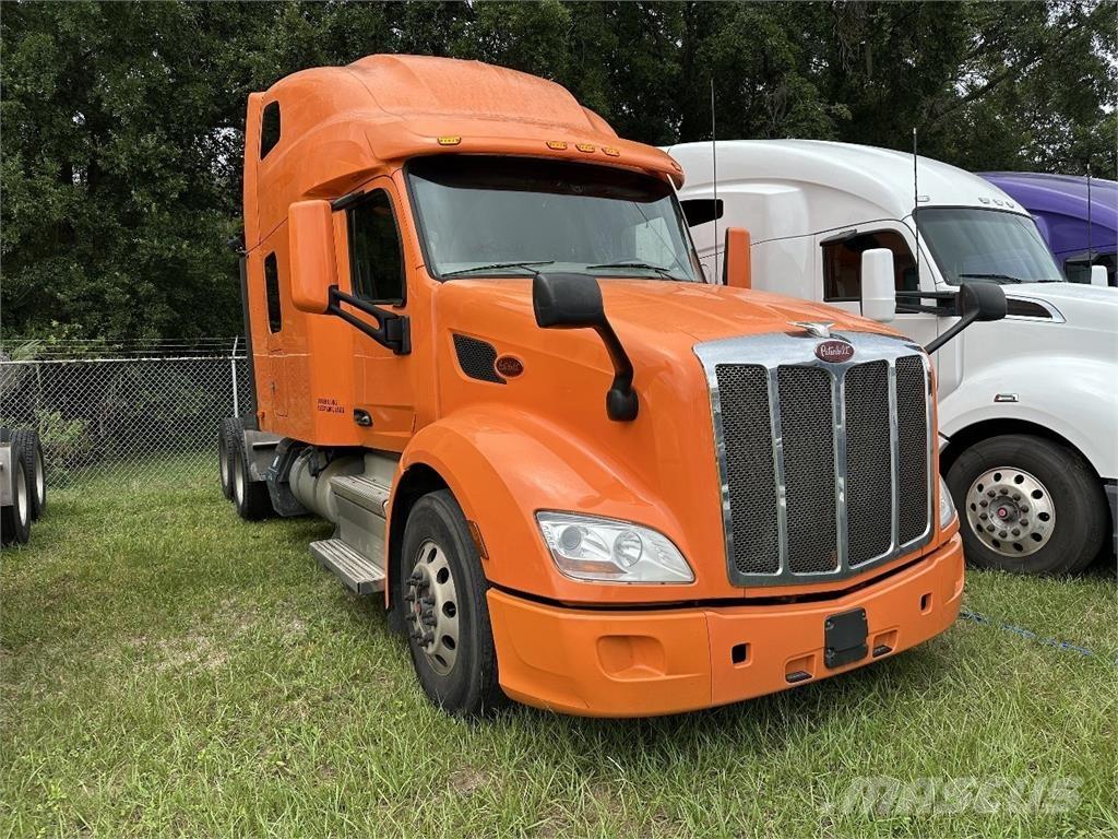 Peterbilt 579 中古トラクターヘッド | トレーラーヘッド
