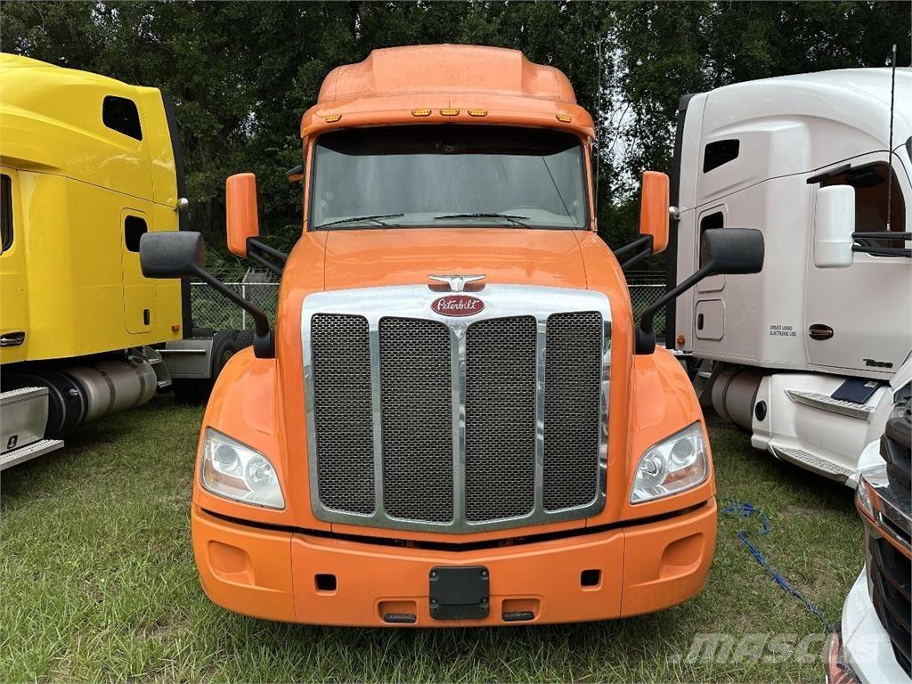 Peterbilt 579 中古トラクターヘッド | トレーラーヘッド