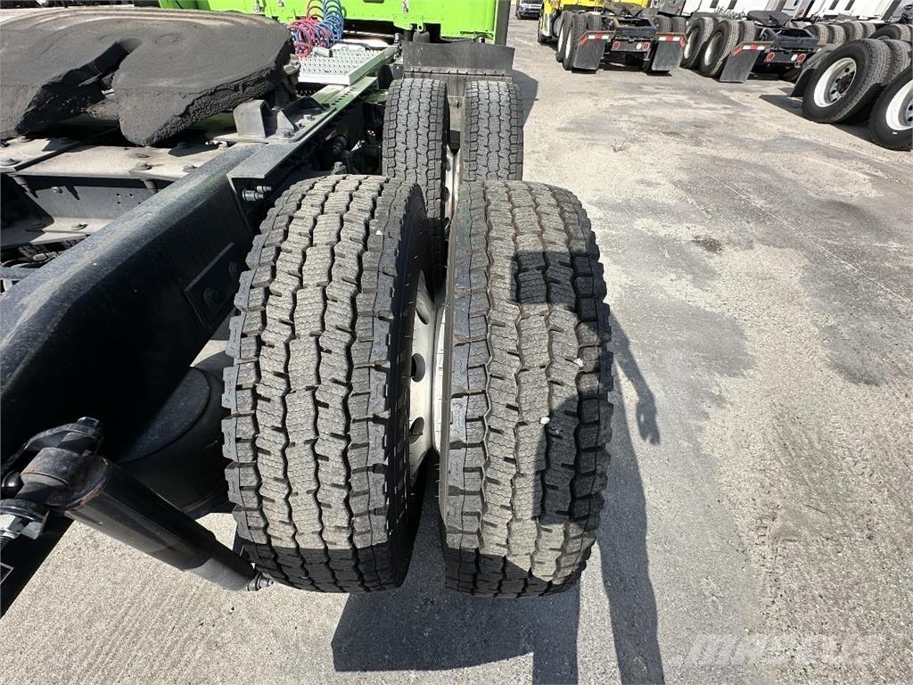 Peterbilt 579 中古トラクターヘッド | トレーラーヘッド