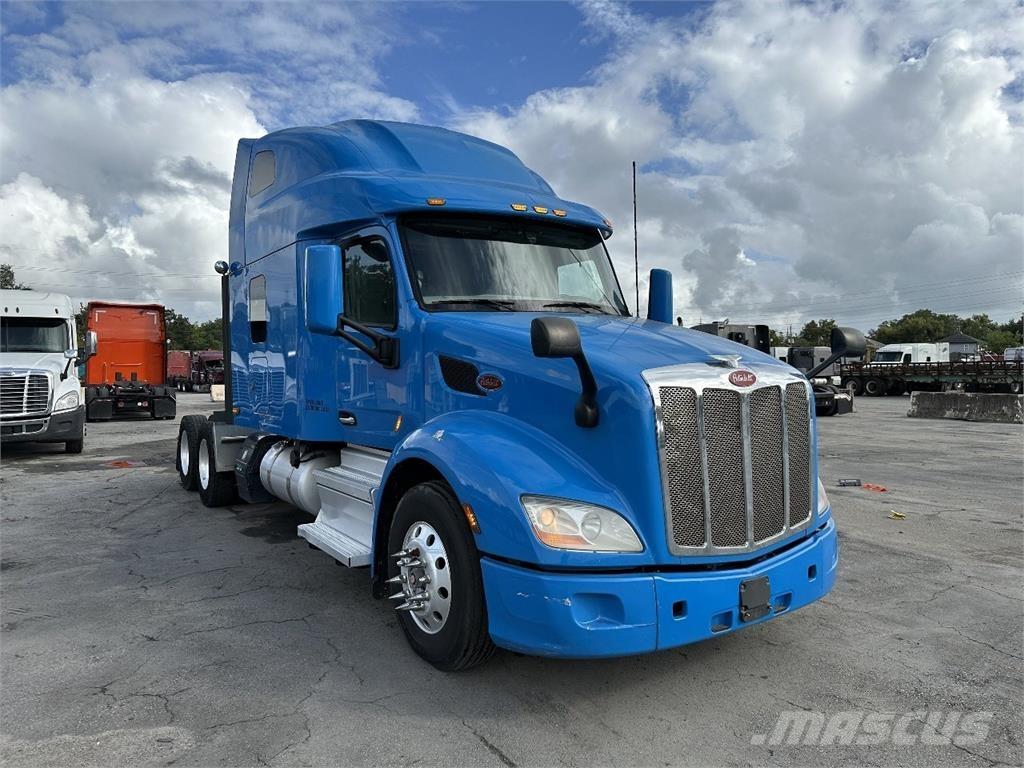 Peterbilt 579 中古トラクターヘッド | トレーラーヘッド