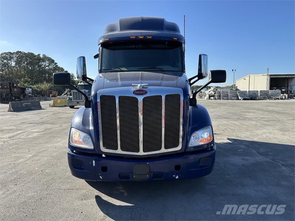 Peterbilt 579 中古トラクターヘッド | トレーラーヘッド