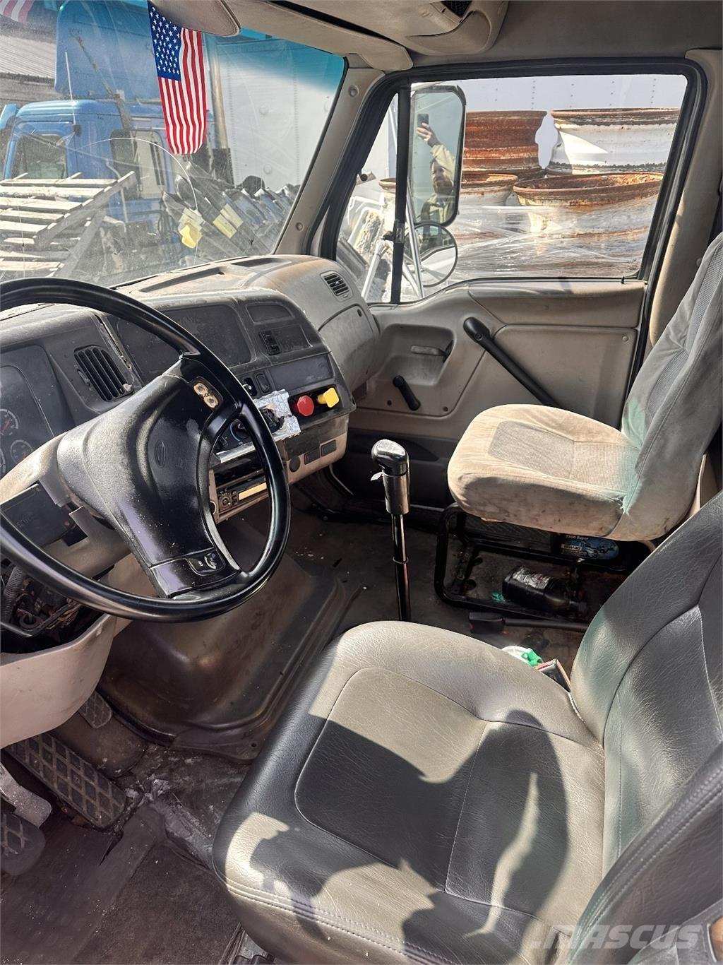 Sterling A9500 中古トラクターヘッド | トレーラーヘッド