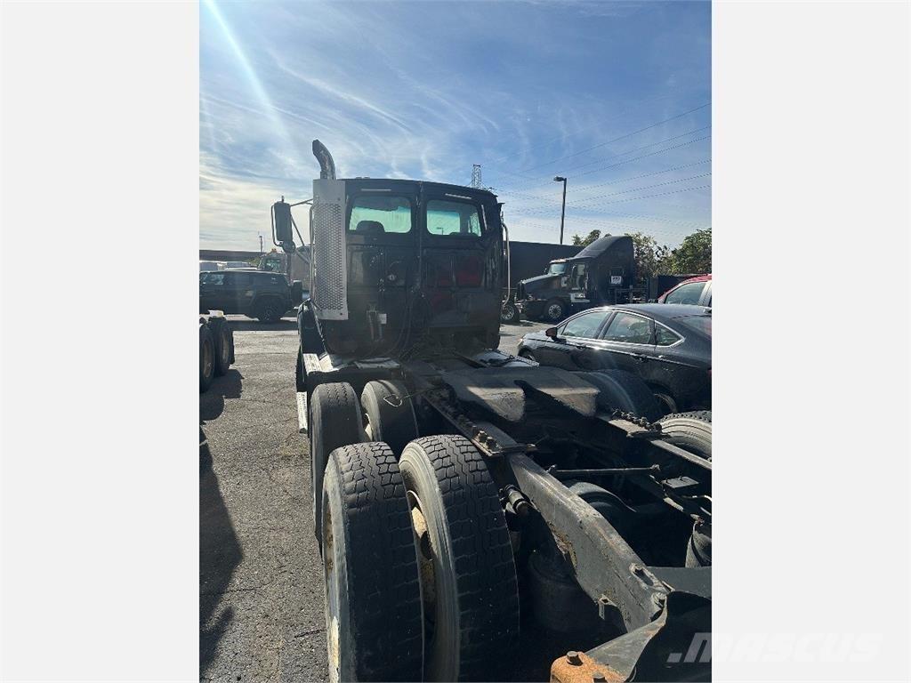 Sterling A9500 中古トラクターヘッド | トレーラーヘッド