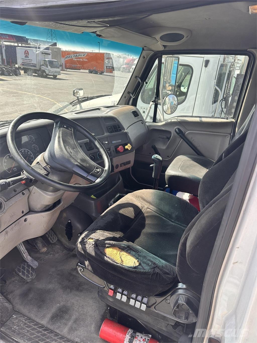 Sterling A9500 中古トラクターヘッド | トレーラーヘッド