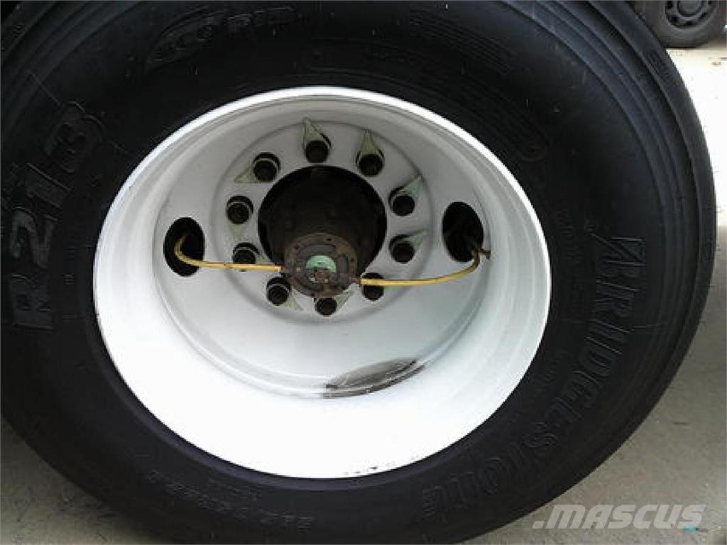 Utility VS2DX 48' ボックスボディートレーラー