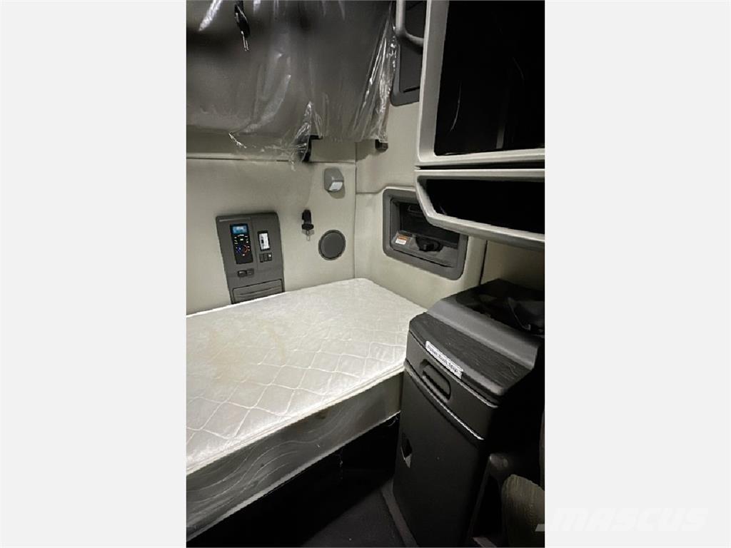 Volvo VNL64T760 中古トラクターヘッド | トレーラーヘッド