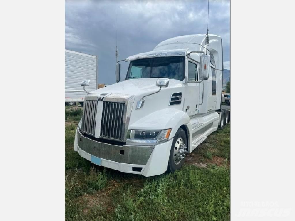Western Star 5700XE 中古トラクターヘッド | トレーラーヘッド